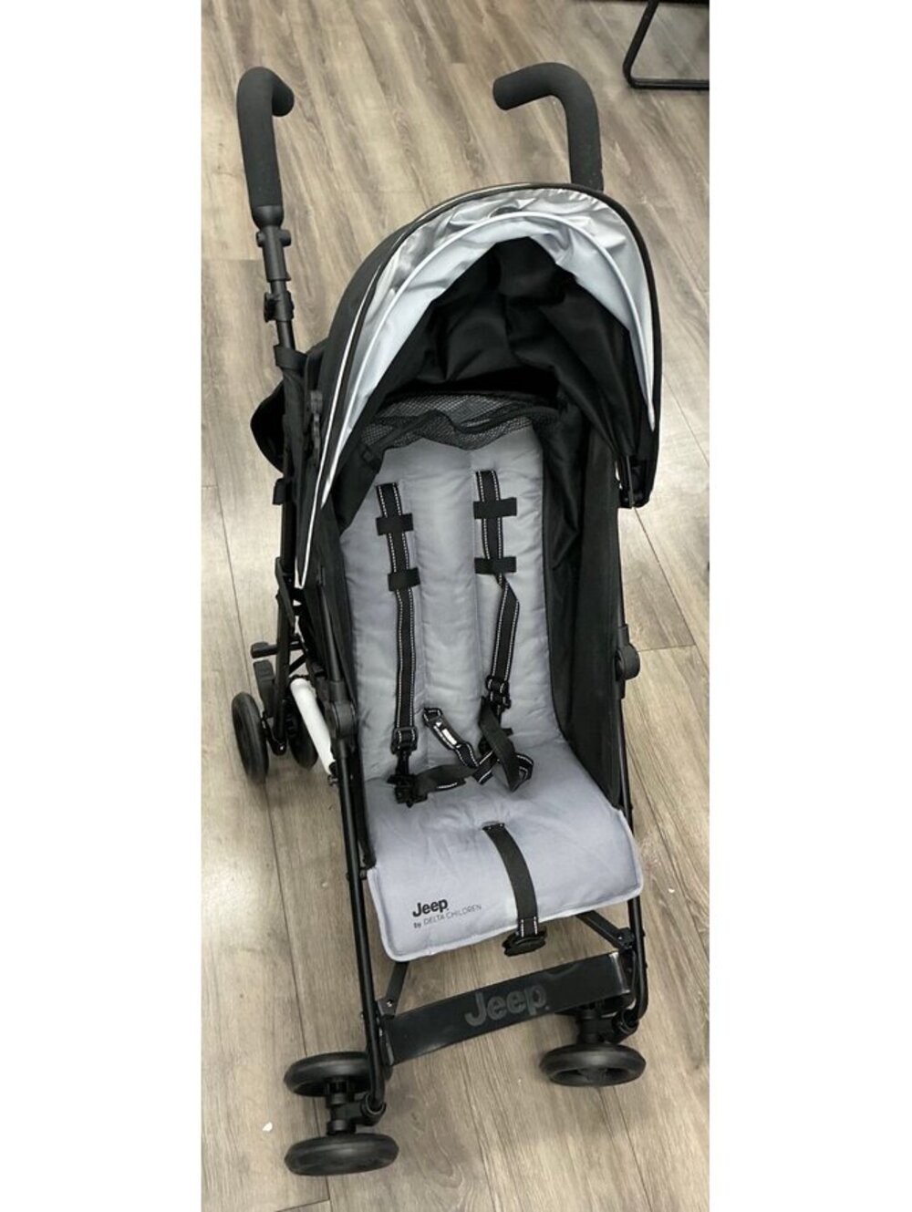 Jeep by Delta Children Lightweight Stroller - Picture 2 of 10